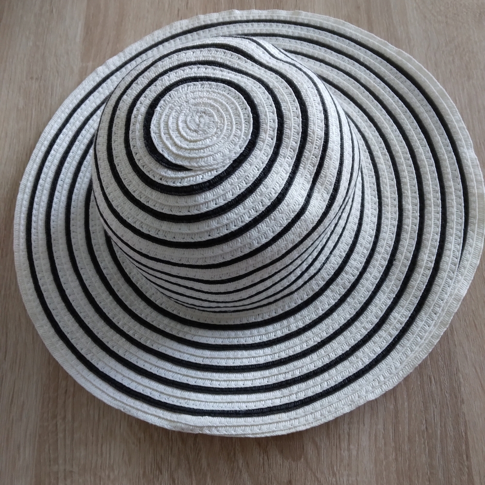 Janie and Jack hat